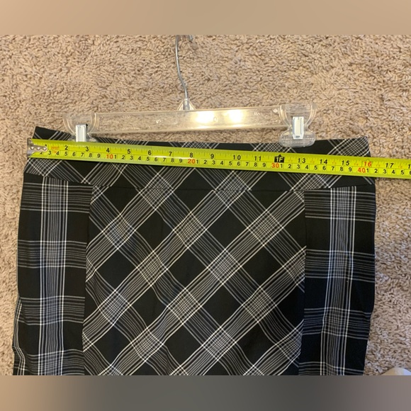 Express Design Studio Black/White Plaid Fishtail Pencil Skirt l Size 8 Y2K - Picture 6 of 8